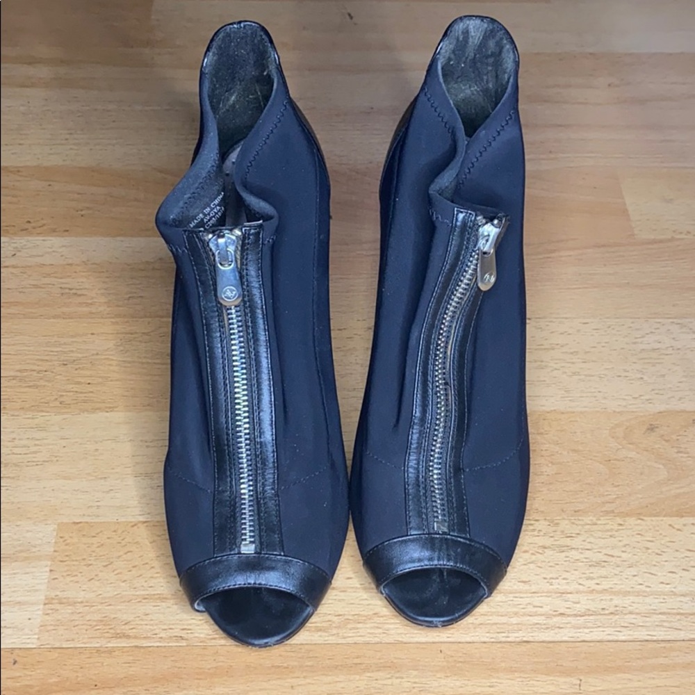 Black open toe pumps